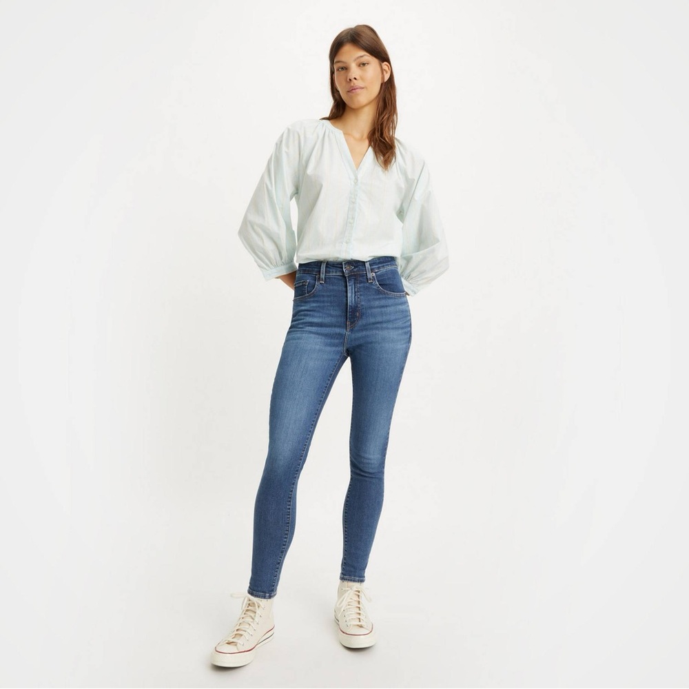Levi’s 721 high rise skinny jeans